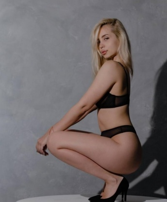 Анкета проститутки Полина - город Кобяй, 29 лет, №15786